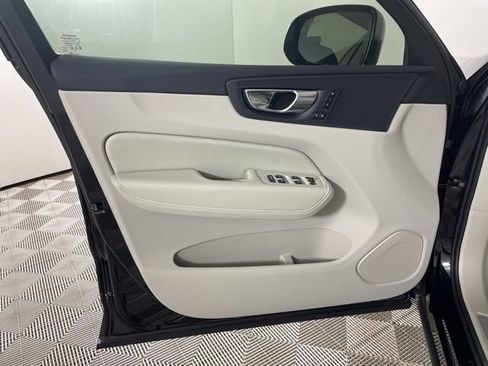 Certified 2025 Volvo XC60 T8 Plus w/ Protection Package Premier AWD/4WD image 16