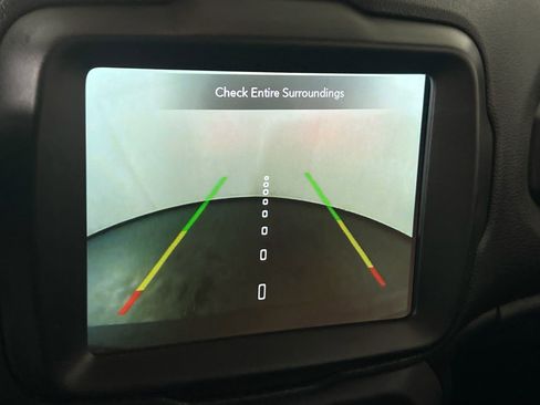 Used 2022 Jeep Renegade Latitude w/ Convenience Group image 14