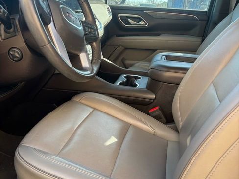 Used 2021 GMC Yukon SLT w/ SLT Luxury Package image 11