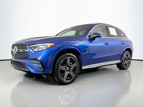 Used 2023 Mercedes-Benz GLC 300 w/ AMG Line image 45
