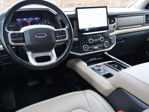 Used 2024 Ford Expedition Max Limited RWD image 5