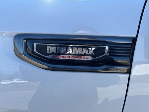 Used 2024 GMC Sierra 1500 AT4 w/ Technology Package image 37