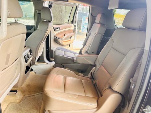 Used 2015 Chevrolet Suburban LTZ image 17