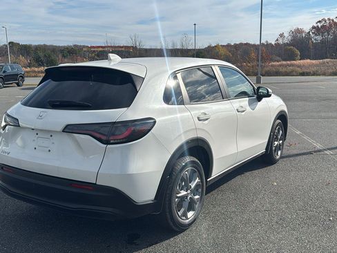 New 2026 Honda HR-V LX image 6