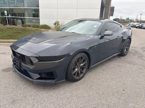 Used 2025 Ford Mustang Dark Horse image 1