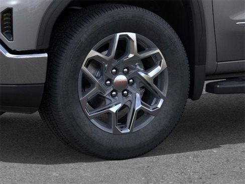 New 2026 GMC Sierra 1500 SLT image 9