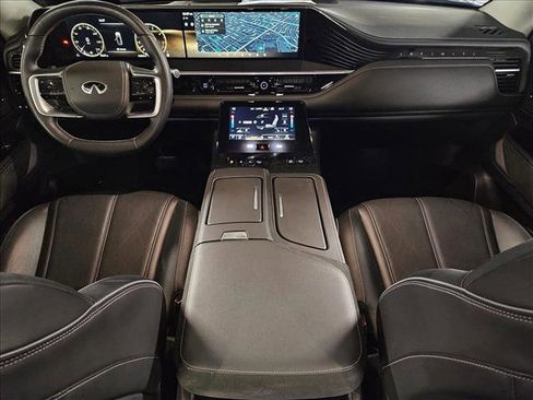 Used 2025 INFINITI QX80 Sensory image 19