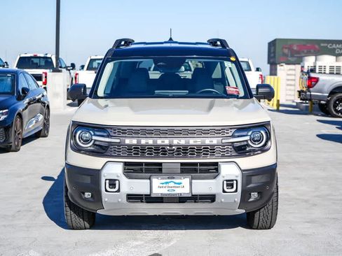Used 2025 Ford Bronco Sport Badlands AWD/4WD image 2