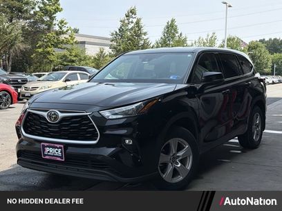 Used 2020 Toyota Highlander LE