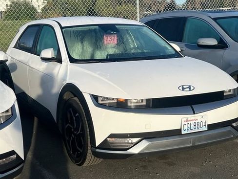 Certified 2023 Hyundai Ioniq 5 SEL w/ Cargo Package image 2