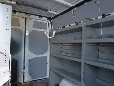 Used 2023 Mercedes-Benz Sprinter 2500 w/ Acoustic Package image 24