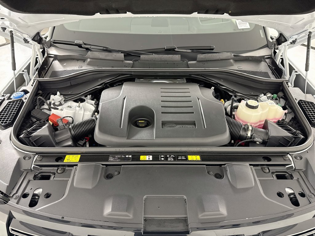 New 2026 Land Rover Range Rover SE AWD/4WD image 30
