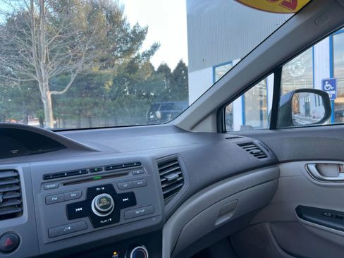 Used 2012 Honda Civic LX image 19