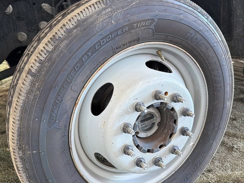 Used 2014 Ford F350 XL w/ Power Equipment Group image 36