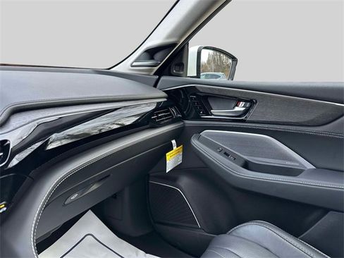Used 2026 Acura MDX w/ Advance Package image 32