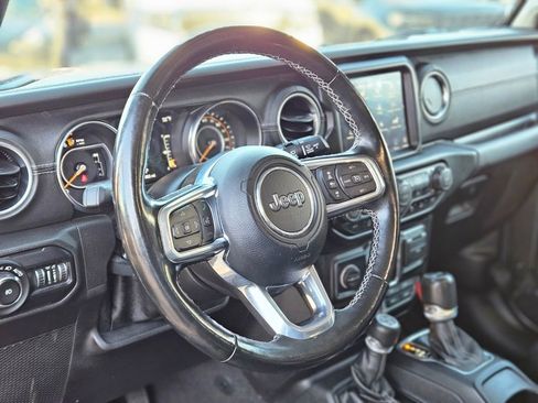 Used 2022 Jeep Wrangler Unlimited Sahara w/ Dual Top Group image 15