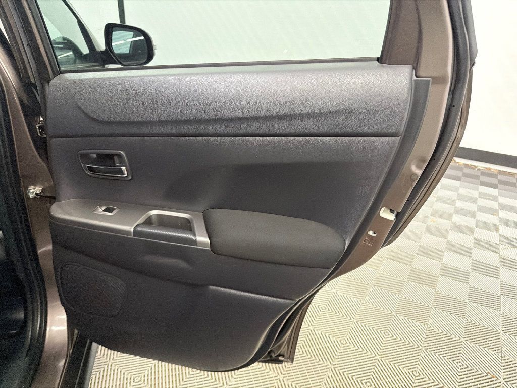 Used 2019 Mitsubishi Outlander Sport ES FWD image 16