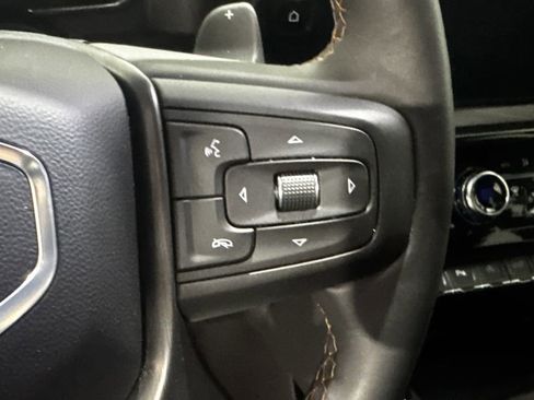 Used 2025 GMC Sierra 1500 AT4 w/ AT4 Premium Package AWD/4WD image 6