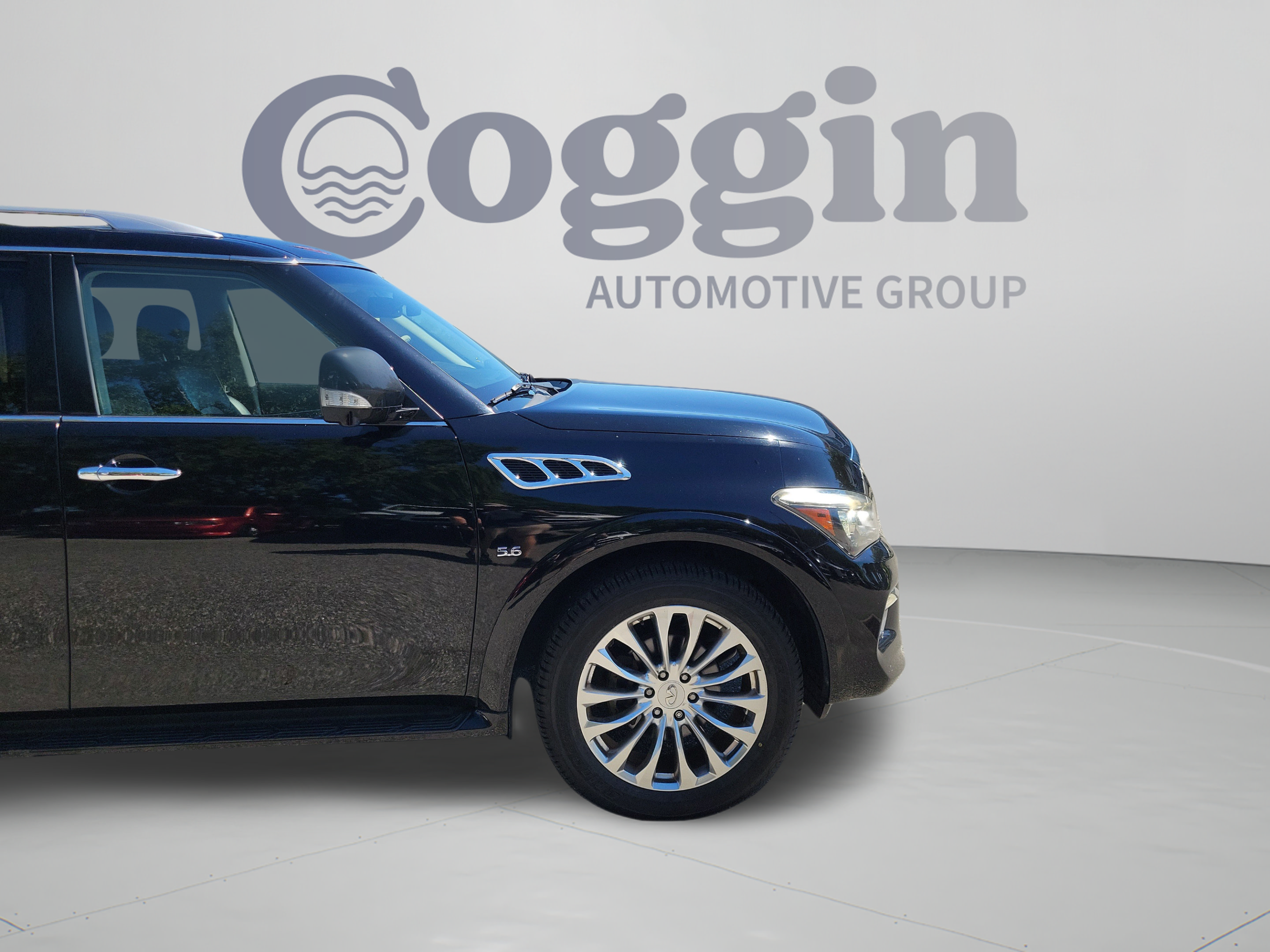 Used 2017 INFINITI QX80 2WD w/ Driver Assistance Package image 32