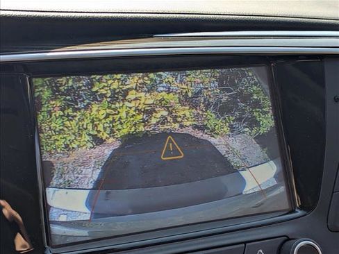 Used 2020 Buick Envision Essence image 9