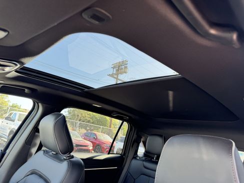 New 2025 Jeep Wagoneer S Limited image 19