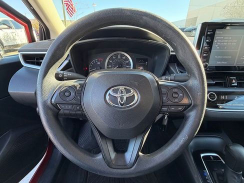 Used 2021 Toyota Corolla LE image 13
