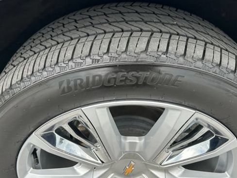 Certified 2024 Chevrolet Tahoe High Country AWD/4WD image 10