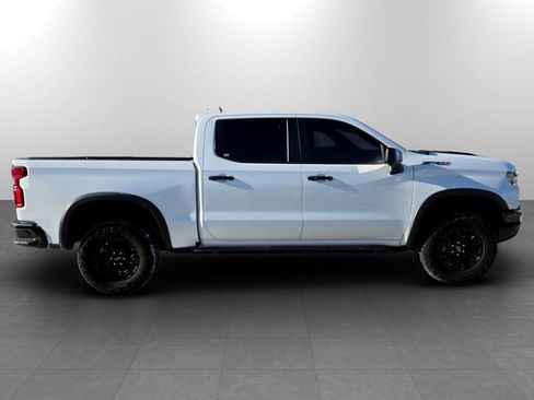 Used 2023 Chevrolet Silverado 1500 ZR2 w/ Technology Package image 5