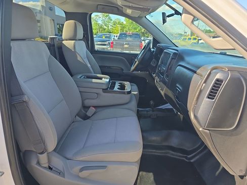 Used 2018 Chevrolet Silverado 1500 W/T w/ WT Convenience Package AWD/4WD image 15