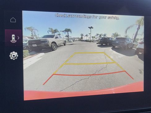 Used 2025 Kia Niro Wind FWD image 13