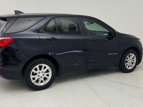 Used 2020 Chevrolet Equinox LS w/ LS Convenience Package FWD image 8