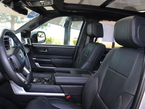 Used 2023 Toyota Tundra Platinum AWD/4WD image 9