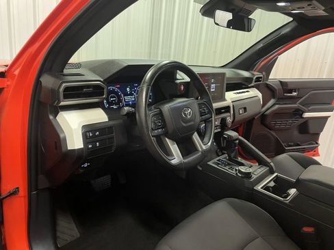 Used 2024 Toyota Tacoma TRD Off-Road AWD/4WD image 37