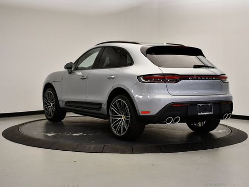 Certified 2026 Porsche Macan AWD/4WD image 3
