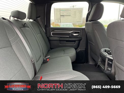 New 2026 RAM 2500 Big Horn AWD/4WD image 22