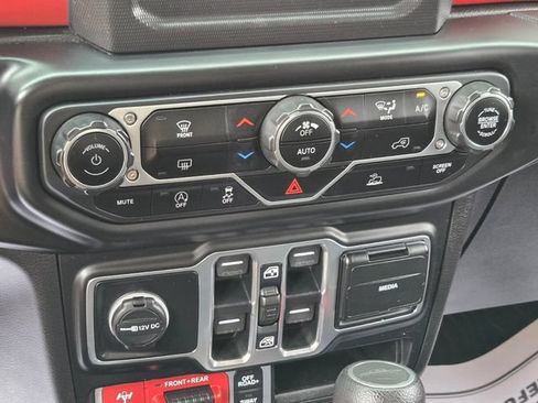 Used 2021 Jeep Gladiator Rubicon w/ Trailer Tow Package AWD/4WD image 29