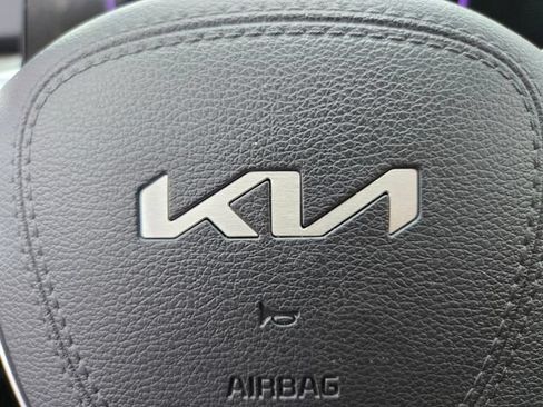 Used 2025 Kia Telluride S AWD/4WD image 34