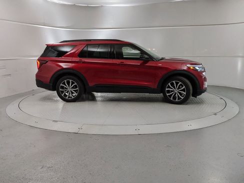 New 2026 Ford Explorer ST-Line w/ Premium Package image 2