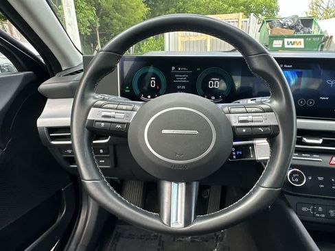 Used 2025 Hyundai Sonata SEL FWD image 22