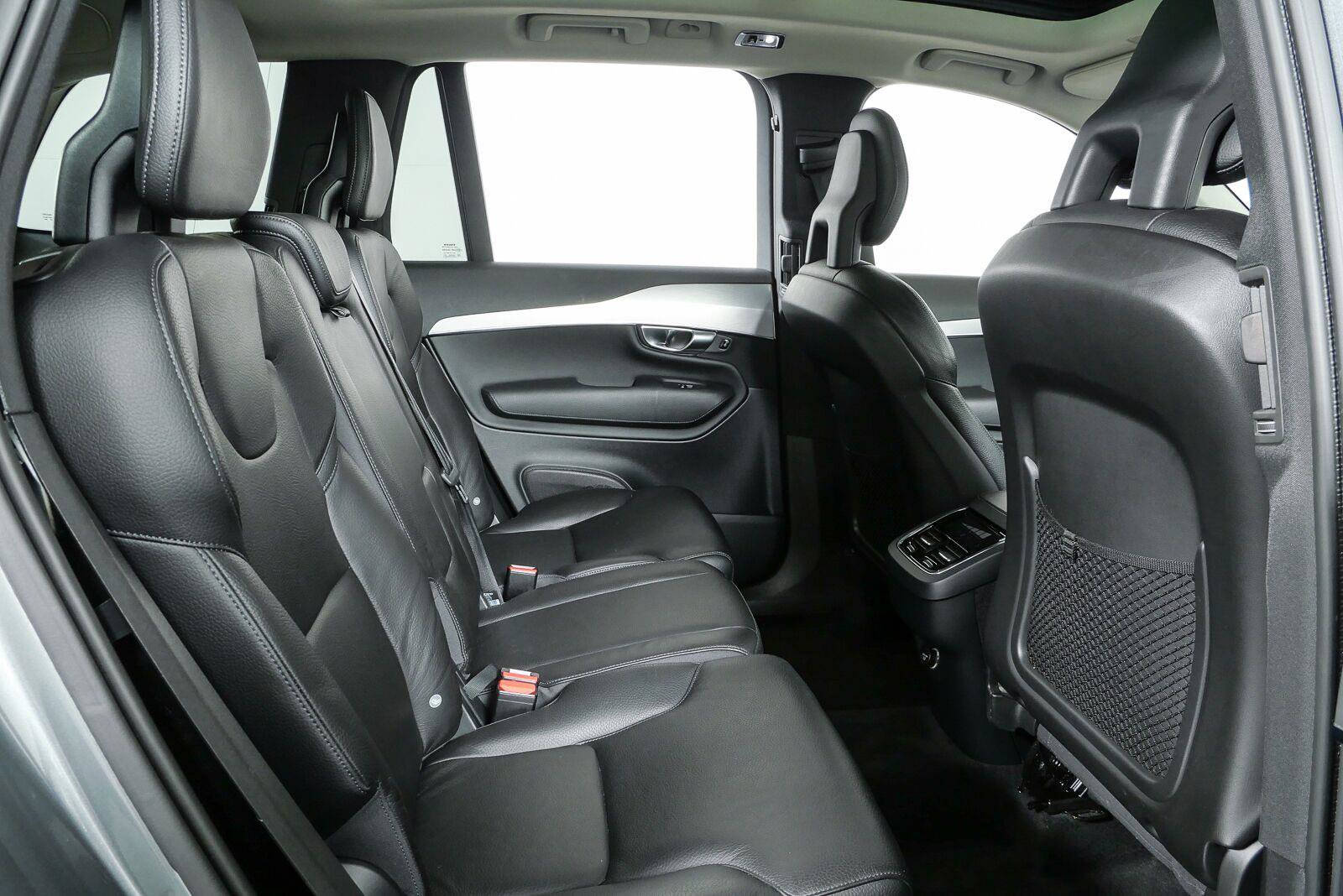 Used 2018 Volvo XC90 T6 Momentum w/ Convenience Package AWD/4WD image 22