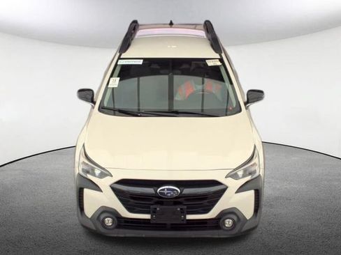 Used 2024 Subaru Outback Premium AWD/4WD image 2