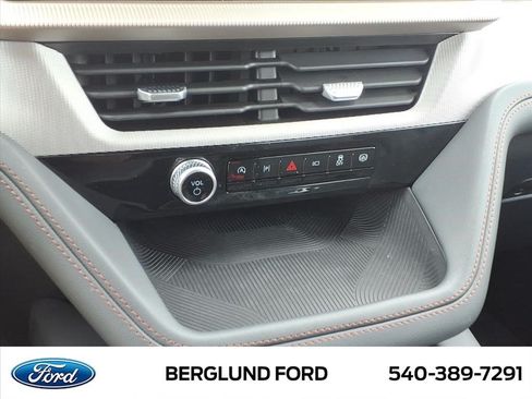 Used 2026 Ford Explorer Active w/ Active Comfort Package AWD/4WD image 29