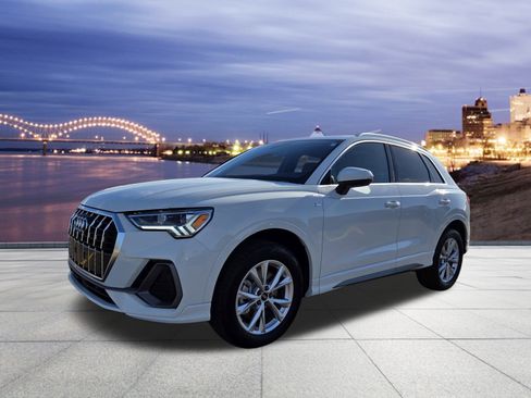 Certified 2025 Audi Q3 2.0T Premium w/ Convenience Package image 1