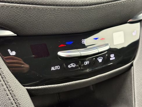 Certified 2024 Cadillac XT6 Luxury w/ LPO, Floor Liner Package AWD/4WD image 26