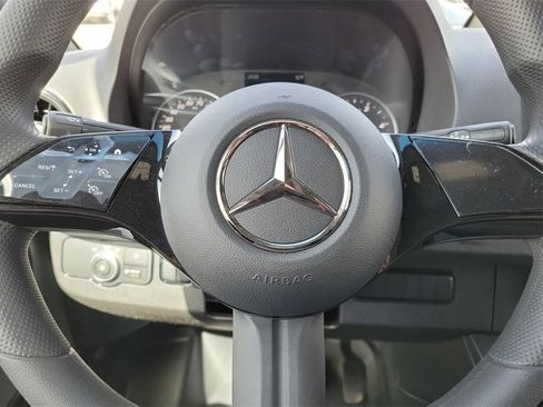 New 2025 Mercedes-Benz Sprinter 2500 image 21