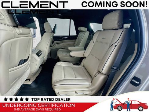 Used 2021 Cadillac Escalade Premium Luxury AWD/4WD image 33