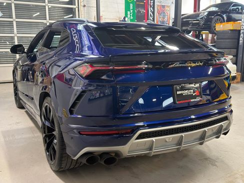 Used 2019 Lamborghini Urus image 8