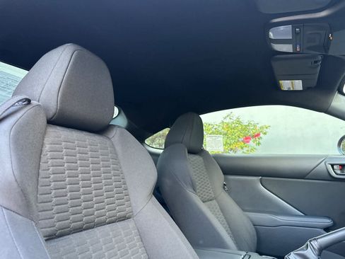 Used 2024 Toyota GR86 image 16