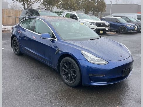Used 2019 Tesla Model 3 Standard Range Plus image 1
