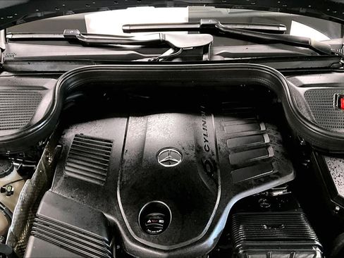 Used 2023 Mercedes-Benz GLS 450 4MATIC image 30